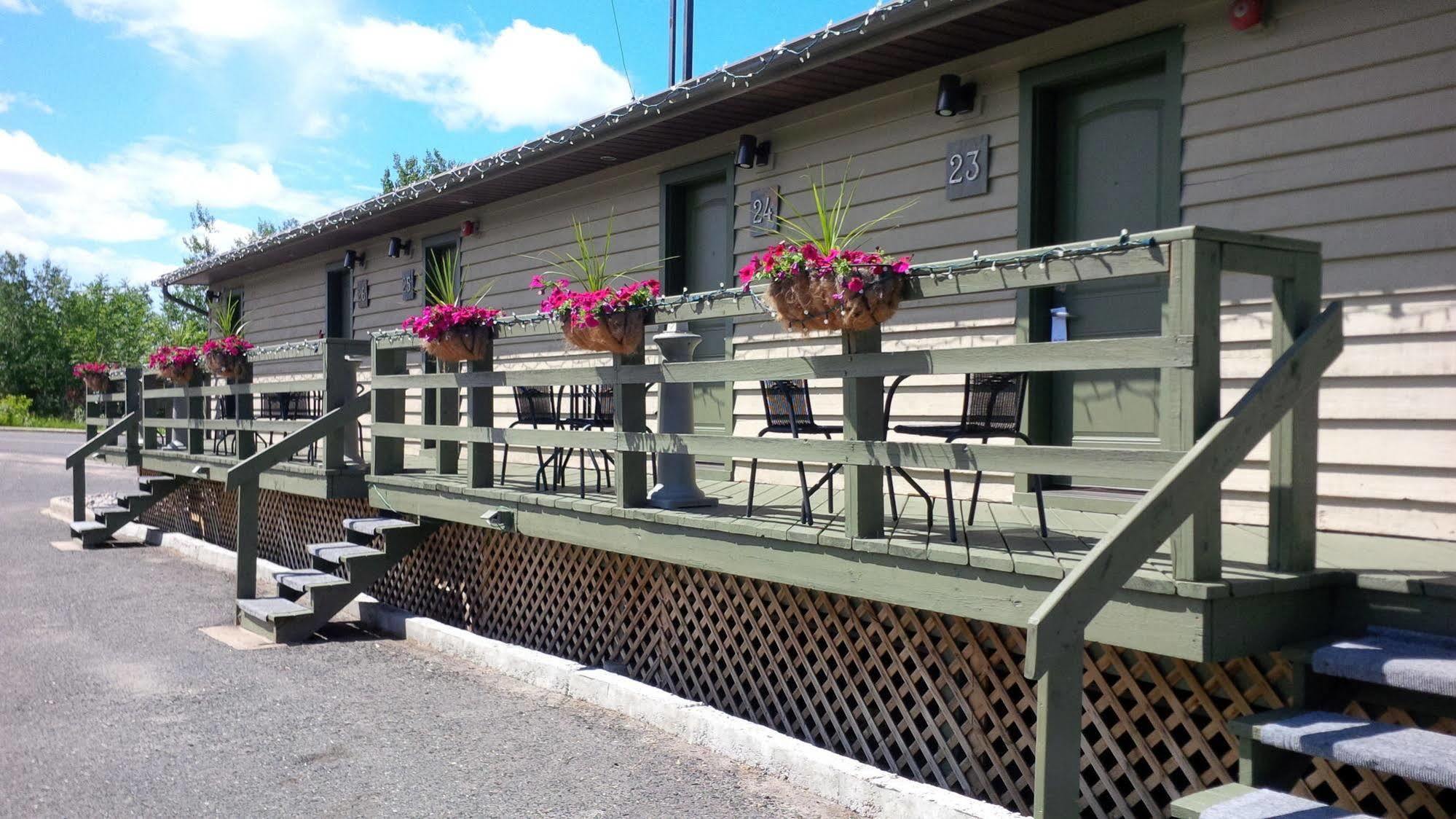 Nature'S Inn Kenora Exterior foto